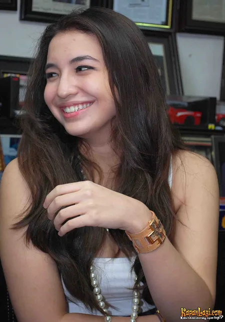 Foto Manohara Odelia Pinot