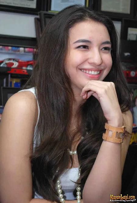 Foto Manohara Odelia Pinot