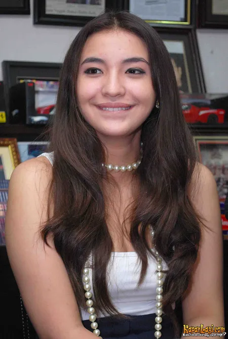 Foto Manohara Odelia Pinot