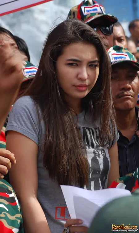 Foto Manohara Odelia Pinot