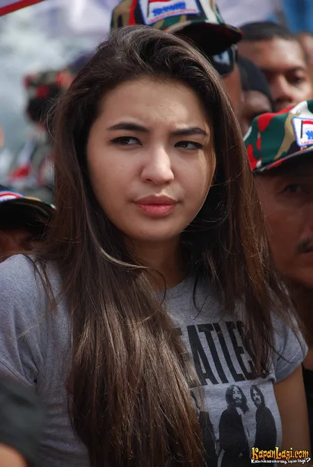 Foto Manohara Odelia Pinot