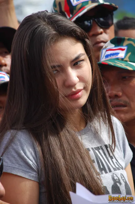 Foto Manohara Odelia Pinot