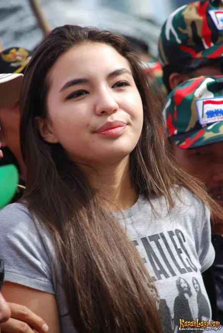 Foto Manohara Odelia Pinot
