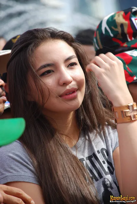 Foto Manohara Odelia Pinot