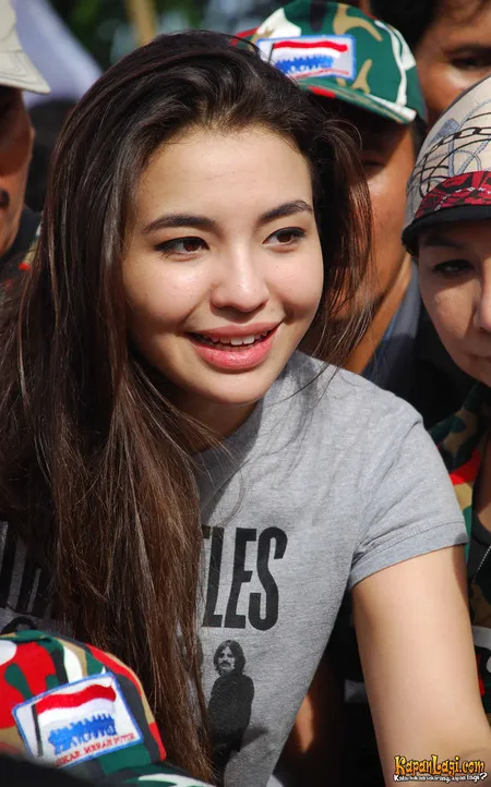 Foto Manohara Odelia Pinot