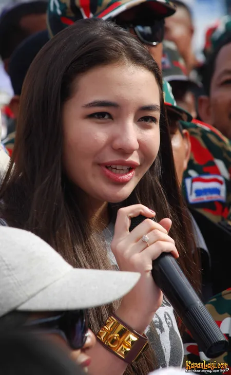 Foto Manohara Odelia Pinot