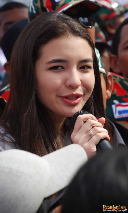 Foto Manohara Odelia Pinot