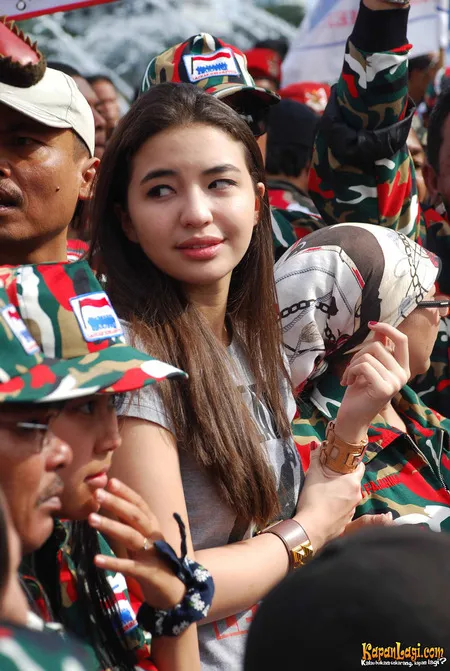 Foto Manohara Odelia Pinot