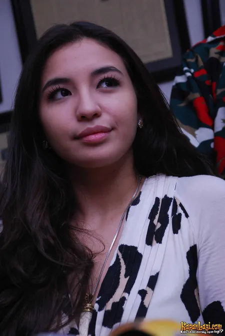 Foto Manohara Odelia Pinot