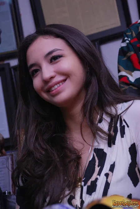 Foto Manohara Odelia Pinot