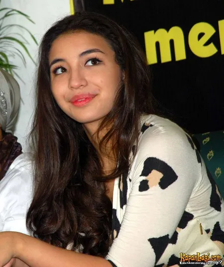 Foto Manohara Odelia Pinot