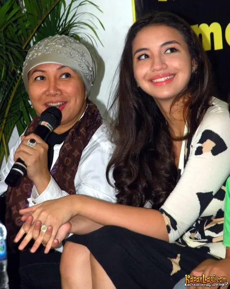 Foto Manohara Odelia Pinot