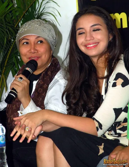 Foto Manohara Odelia Pinot