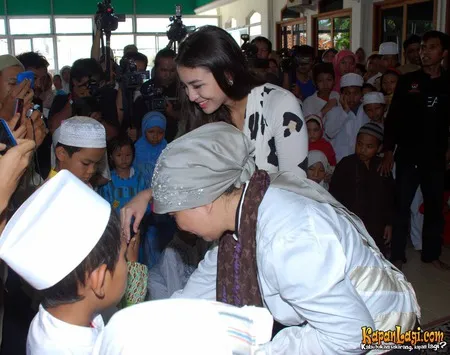 Foto Manohara Odelia Pinot
