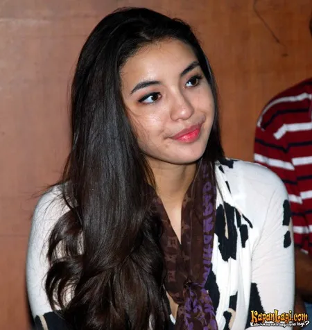 Foto Manohara Odelia Pinot