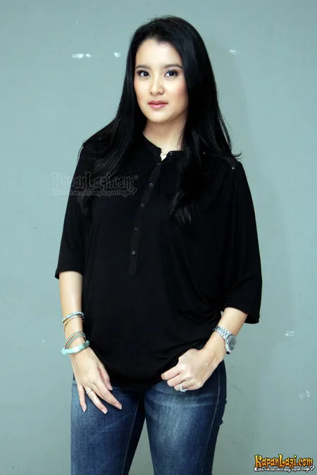 Foto Marcella Zalianty. Nomor Foto: 1367