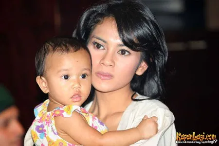 Foto Masayu Anastasia