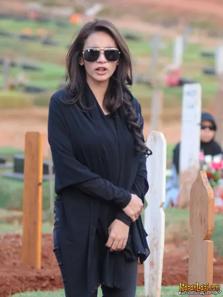 Foto Masayu Anastasia