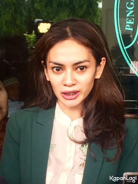 Foto Masayu Anastasia