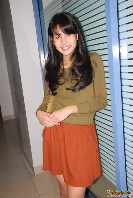 Foto Maudy Ayunda
