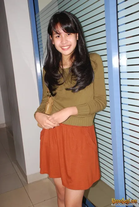 Foto Maudy Ayunda