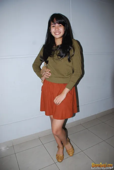 Foto Maudy Ayunda