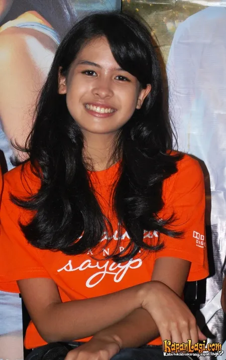 Foto Maudy Ayunda