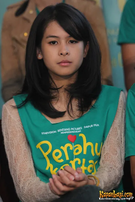 Foto Maudy Ayunda