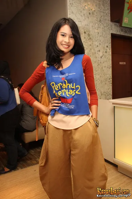 Foto Maudy Ayunda