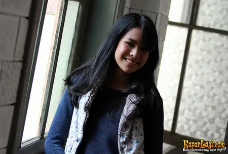 Foto Maudy Ayunda