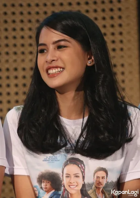 Foto Maudy Ayunda