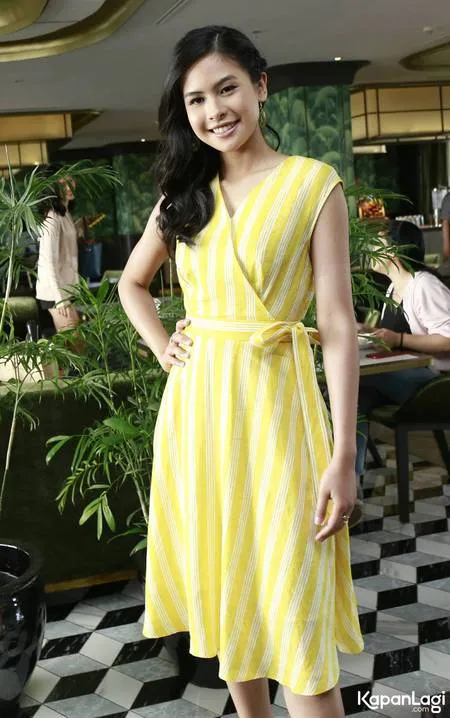 Foto Maudy Ayunda