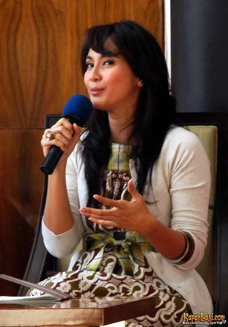 Foto Maudy Koesnaedi