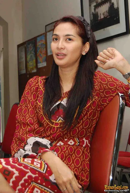 Foto Maudy Koesnaedi