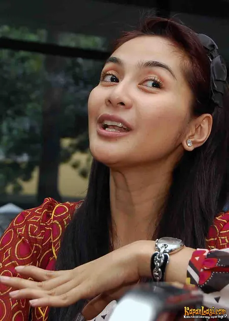 Foto Maudy Koesnaedi