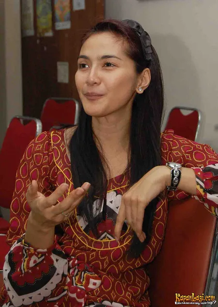 Foto Maudy Koesnaedi