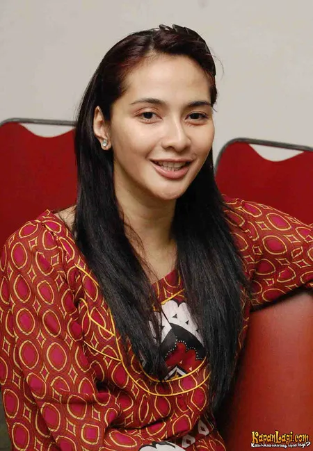 Foto Maudy Koesnaedi