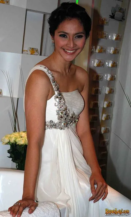 Foto Maudy Koesnaedi