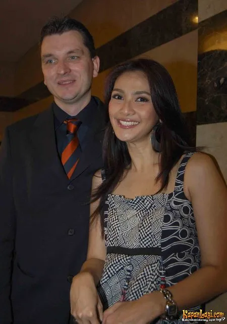 Foto Maudy Koesnaedi