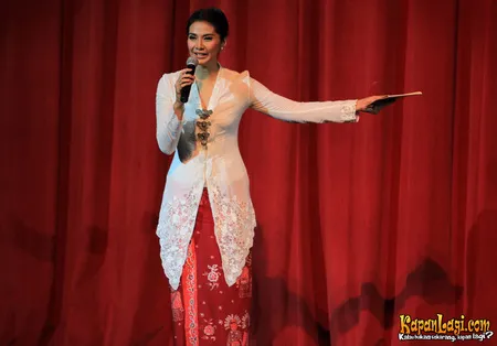 Foto Maudy Koesnaedi