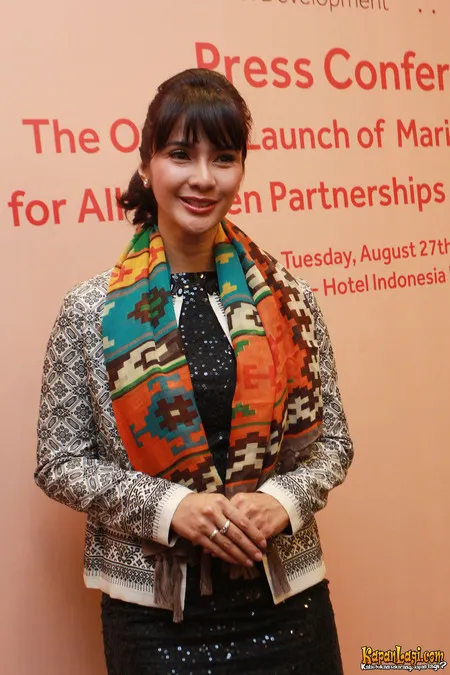 Foto Maudy Koesnaedi