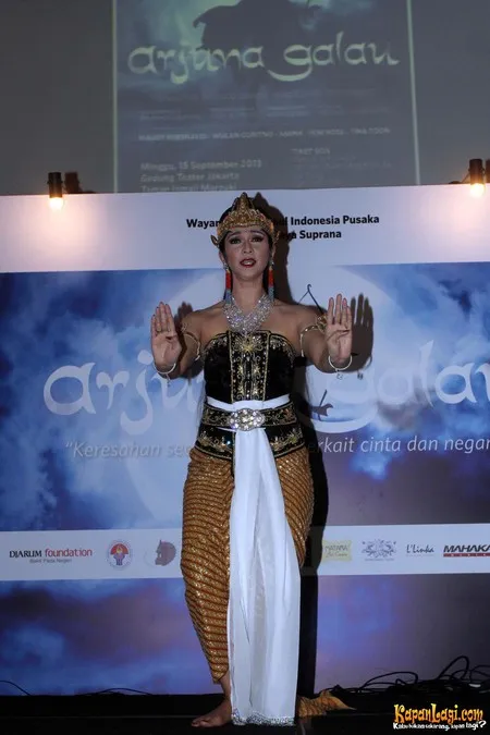 Foto Maudy Koesnaedi