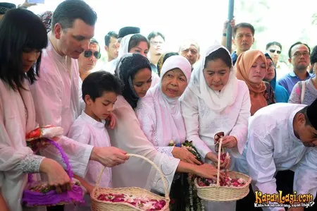 Foto Maudy Koesnaedi