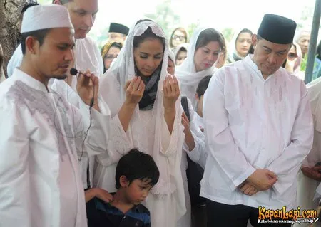 Foto Maudy Koesnaedi