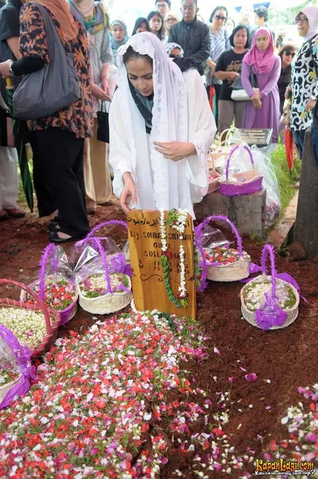 Foto Maudy Koesnaedi