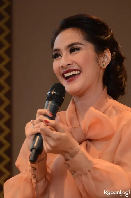 Foto Maudy Koesnaedi