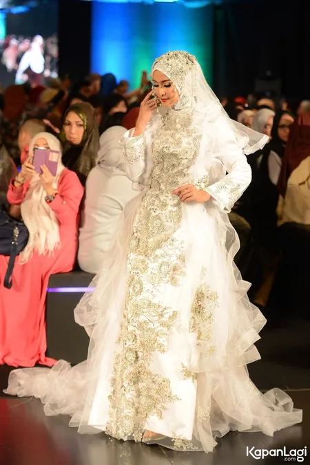 Foto Maudy Koesnaedi