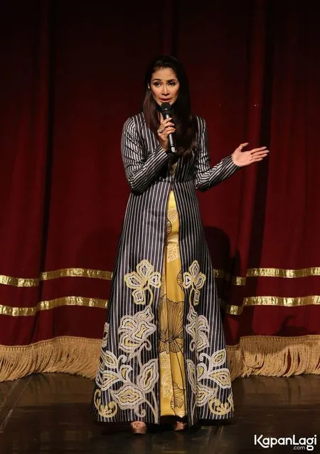 Foto Maudy Koesnaedi