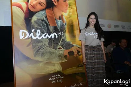 Foto Maudy Koesnaedi