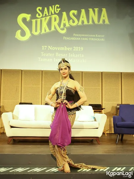 Foto Maudy Koesnaedi